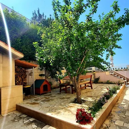 Appartamento Sea View- Spacious With Shared Pool *